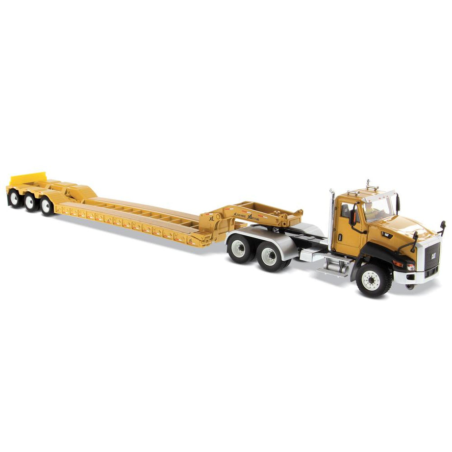 1:50 Cat® CT660 Day Cab Tractor with XL120 Low-Profile HDG Trailer Core Classics Series, 85503c *INCOMING JUNE
